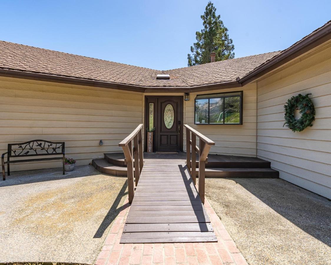 Secluded Mtn Top Family Haven W/Views Spa & Arcade Three Rivers Zewnętrze zdjęcie