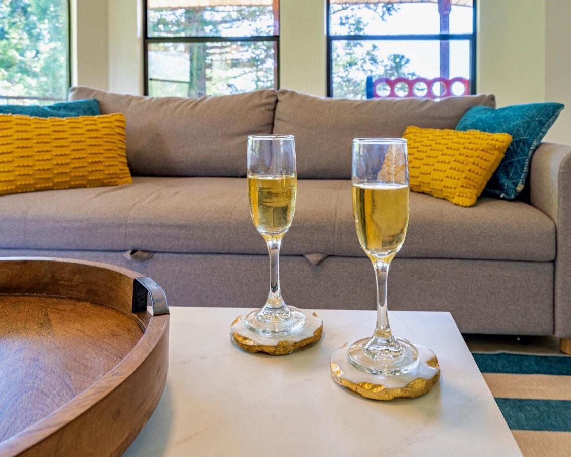 Secluded Mtn Top Family Haven W/Views Spa & Arcade Three Rivers Zewnętrze zdjęcie