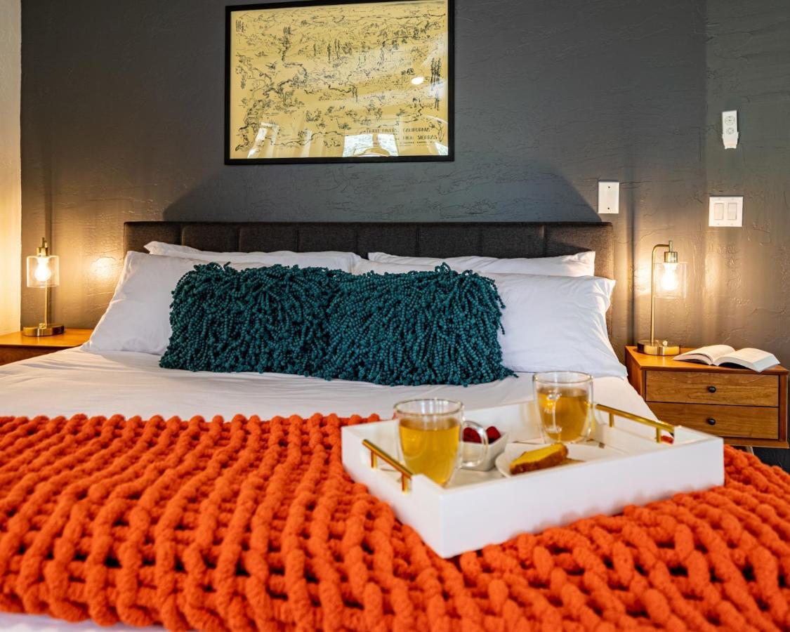 Secluded Mtn Top Family Haven W/Views Spa & Arcade Three Rivers Zewnętrze zdjęcie